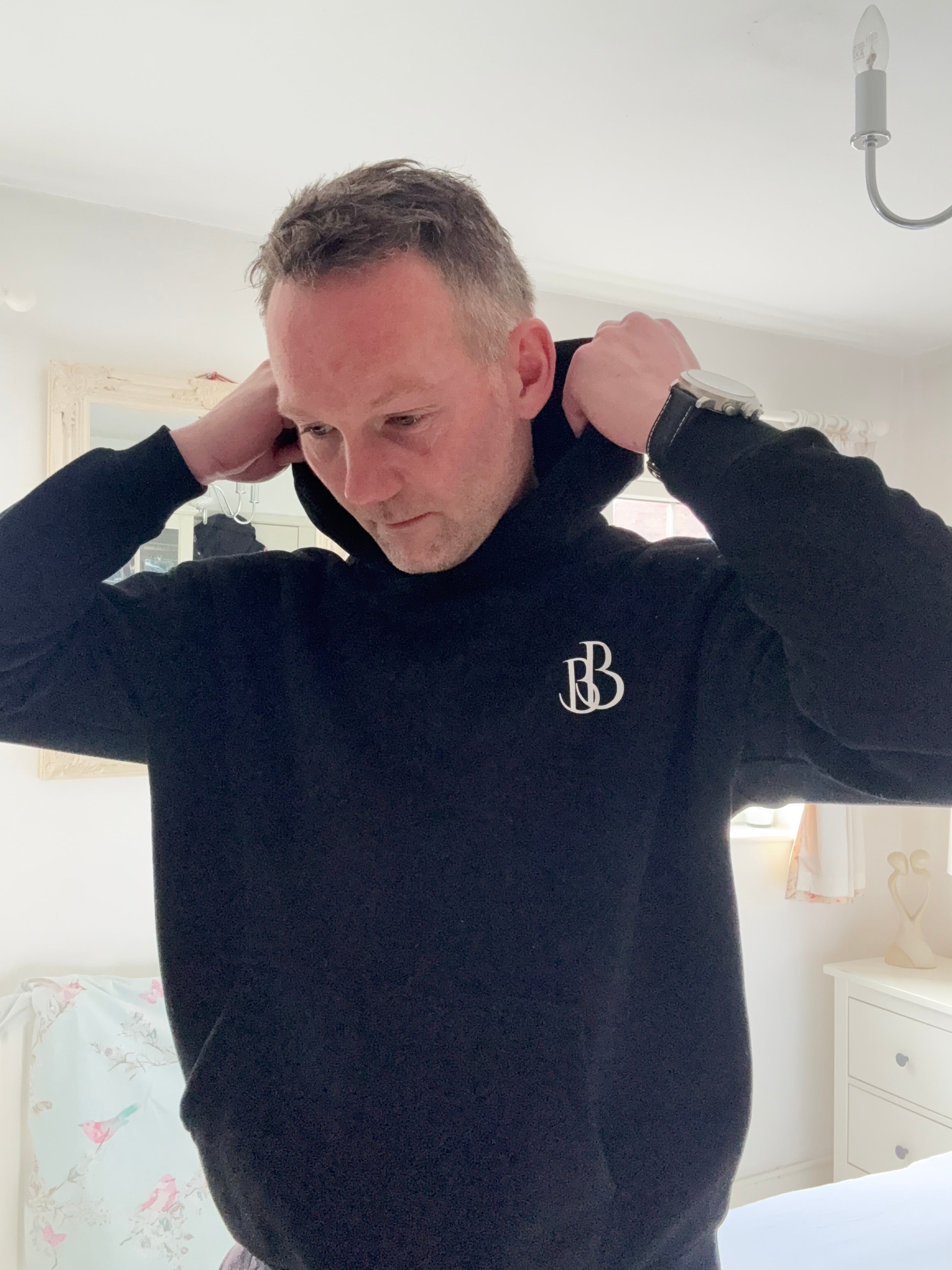 Men’s Black Over Sized Hoodie (MEDIUM SOLD OUT)